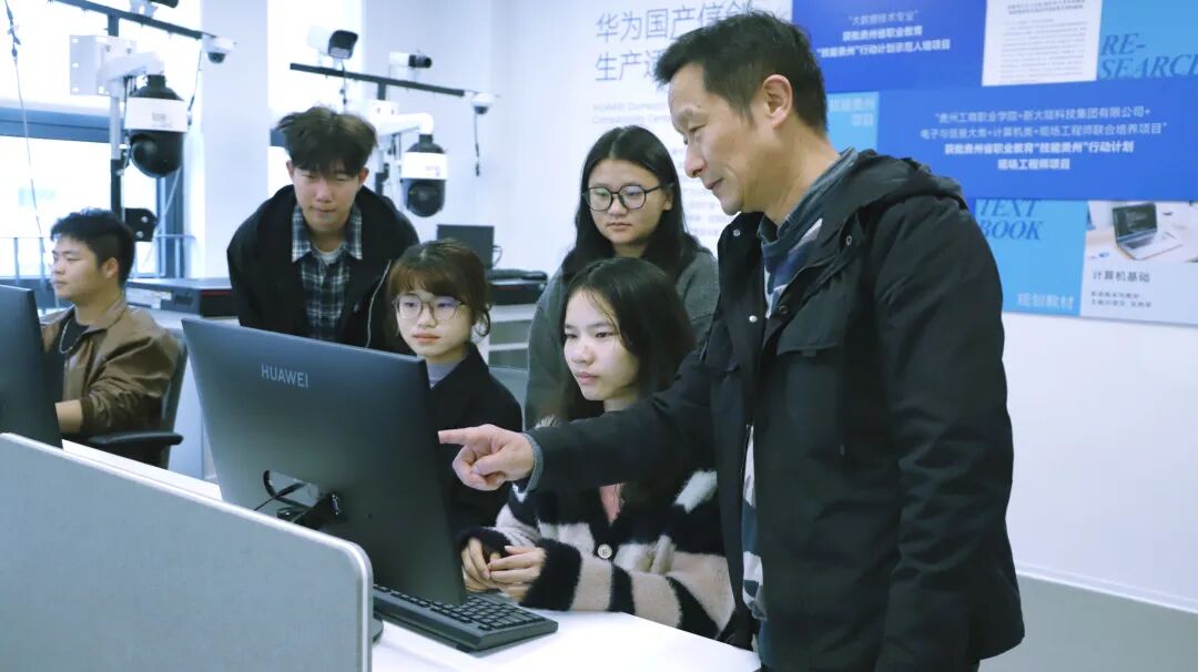 麒麟認證領(lǐng)跑國產(chǎn)IT高薪賽道，貴工商100％通過率彰顯實力