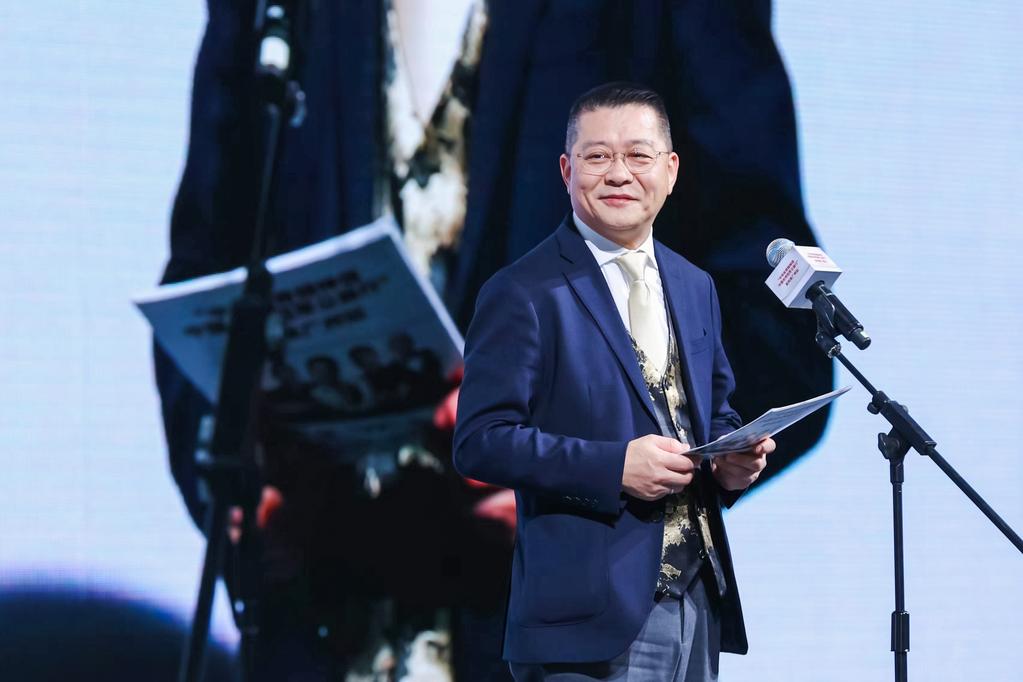 金利來(lái)攜手中國(guó)臺(tái)球協(xié)會(huì)，成功舉辦中國(guó)臺(tái)球冠軍公益行活動(dòng)