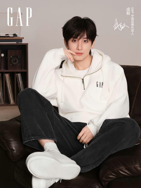 Gap 攜手成毅共赴本色：看見空白，便有舞臺
