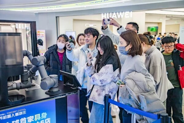 30萬客流、900萬訂單額見證科技破圈 ROBOT MALL合生匯快閃店圓滿收官