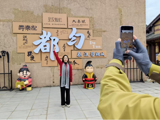 串珠成鏈繪盛景，黔粵攜手啟新程！黔南“小天馬”文旅線路引大灣區(qū)旅行商熱捧