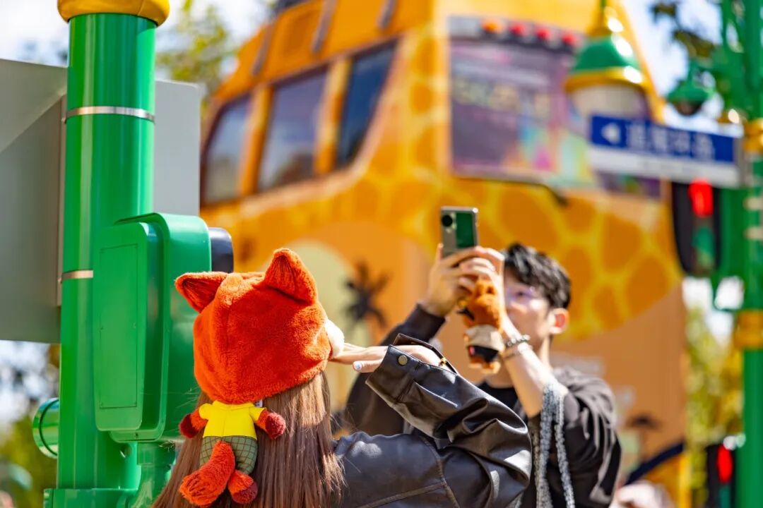 “瘋狂動(dòng)物城”開幕兩周年持續(xù)煥新，雙倍精彩再掀沉浸式體驗(yàn)熱潮