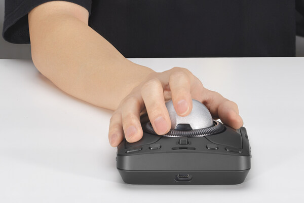 專為創(chuàng)意專業(yè)人士打造：肯辛通官宣開售旗艦級軌跡球Expert Mouse? TB800