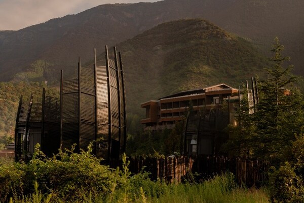 雙秘境聯(lián)動(dòng)引爆百萬流量，隱奢逸境"山湖星約"重塑星空奢旅新范式