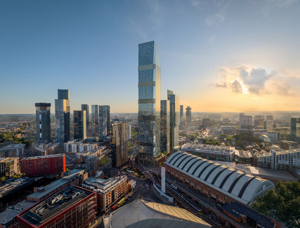 羅伯特?德尼羅（ Robert De Niro ）與薩爾博伊（ Salboy ）一起訪問曼徹斯特，諾布曼徹斯特破土動工