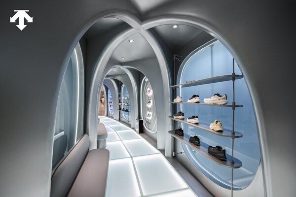 迪桑特全球旗艦店"未來之城"于北京華貿(mào)正式揭幕