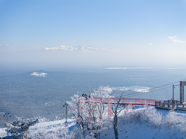 不止于滑雪：長(zhǎng)白山萬(wàn)達(dá)國(guó)際度假區(qū)25-26新雪季煥新體驗(yàn)