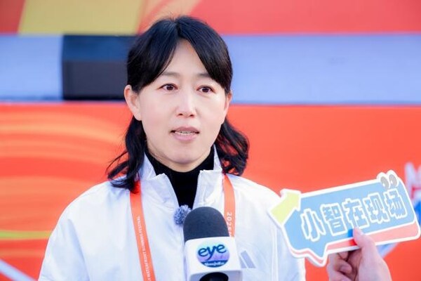 2025徐匯濱江長跑節(jié)冬日熱力開跑：中智與八千跑者共赴一場徐匯濱江之約