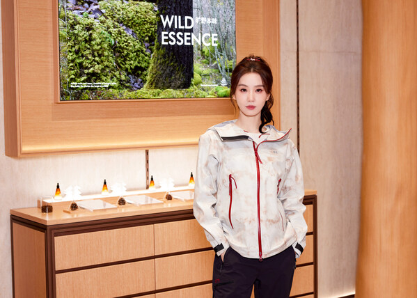 可隆KOLON KRAFT旗艦店啟幕深圳萬象城 品牌代言人劉詩詩現(xiàn)場首穿演繹「馭馬迎風(fēng)」新春限定系列