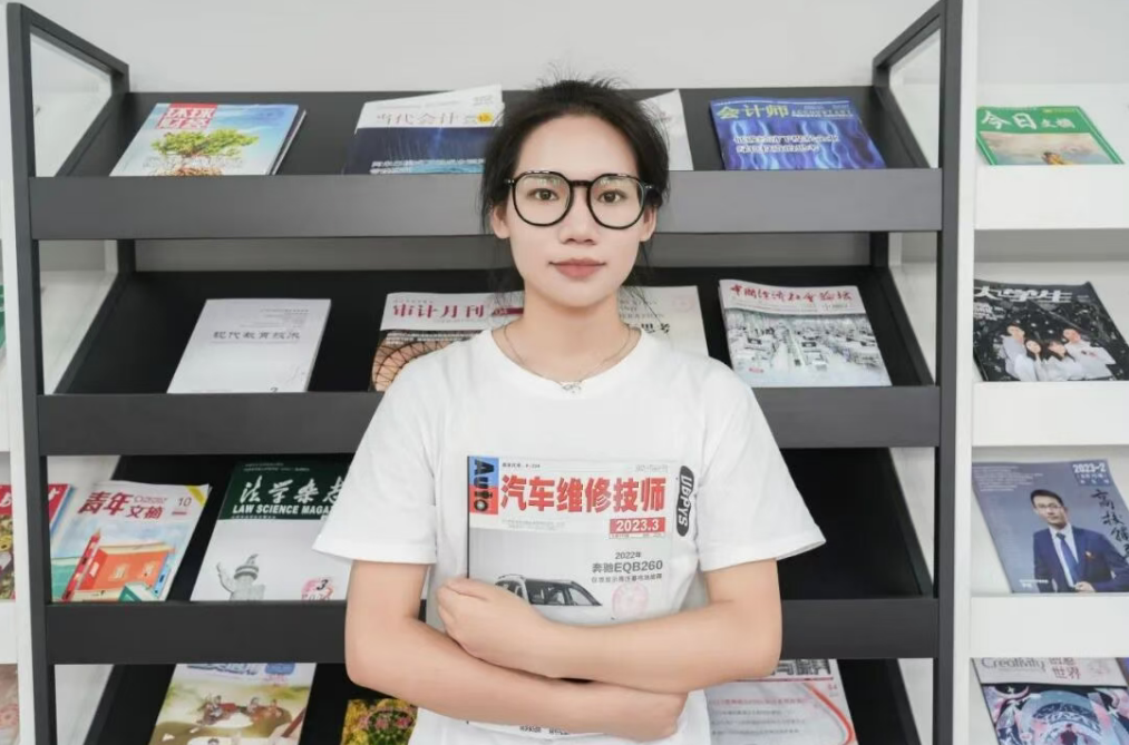 青春?榜 YOUNG | “專→本→碩”三連跳，她說:選對學校少走彎路