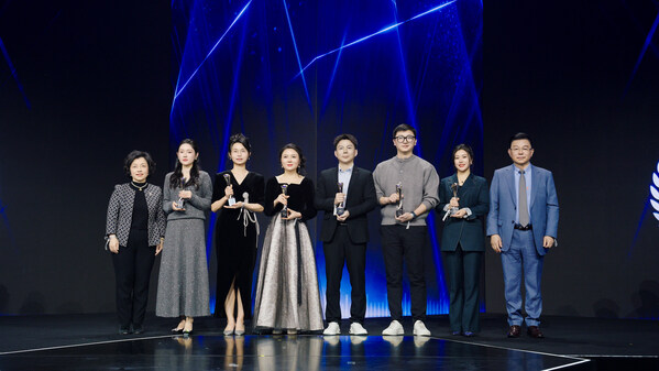 修麗可攜手新晉品牌代言人胡歌共敬專業(yè)力量 第七屆專業(yè)精神年度盛典暨天貓超級(jí)品牌日