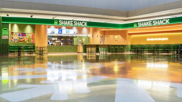 紐約人氣漢堡Shake Shack空降世紀匯！浦東美食地圖再添潮流坐標