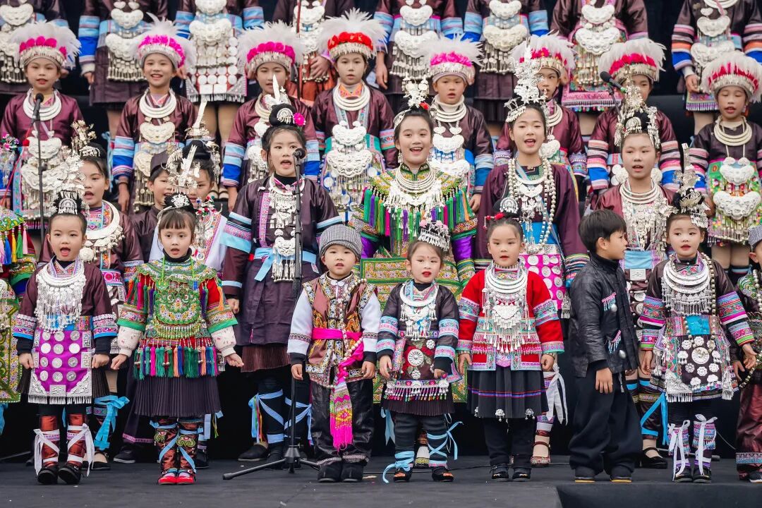 現(xiàn)場直擊！多彩貴州城元旦活動精彩紛呈，游客體驗(yàn)快樂加倍