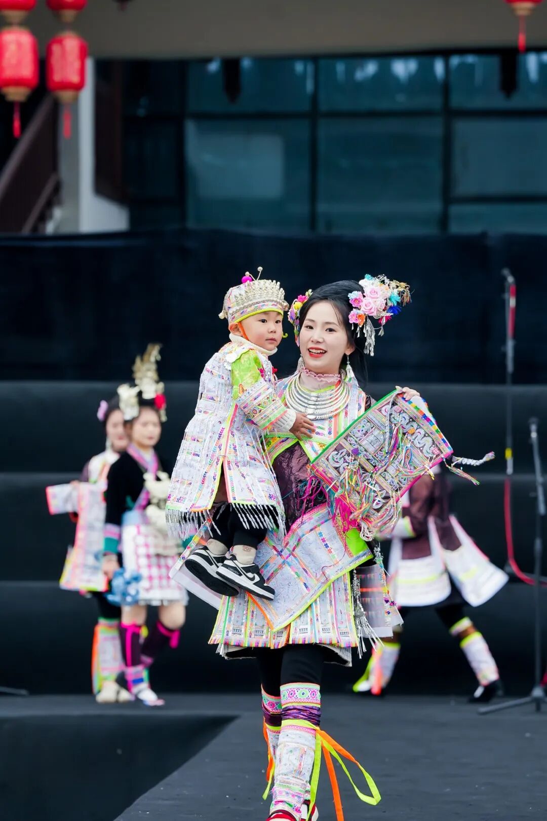 非遺傳韻迎新年——首屆貴州多彩非遺跑元旦開跑