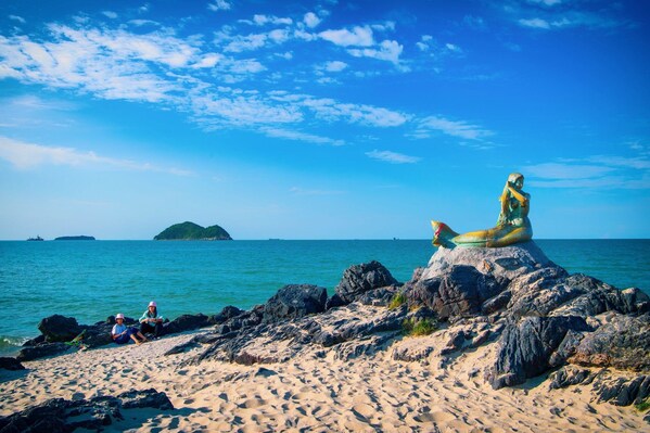 泰國(guó)國(guó)家旅游局：泰國(guó)南部大多數(shù)旅游目的地運(yùn)行正常，受災(zāi)地區(qū)持續(xù)恢復(fù)中