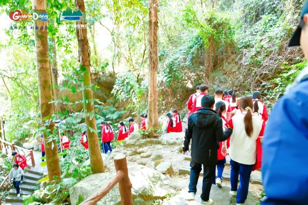 “2026寒假游學(xué)到廣東”五大主題游學(xué)周開啟——“紅色鑄魂周”游學(xué)活動在惠州市東江縱隊紀(jì)念館舉辦