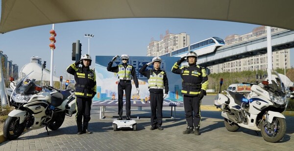 奇瑞墨甲機器人"蕪優(yōu)"智警R001正式上崗！